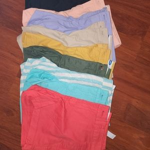 9 pairs of Old Navy everyday shorts size 10